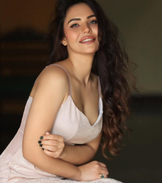 Riya Kapoor Escort Service Panchwati Udaipur